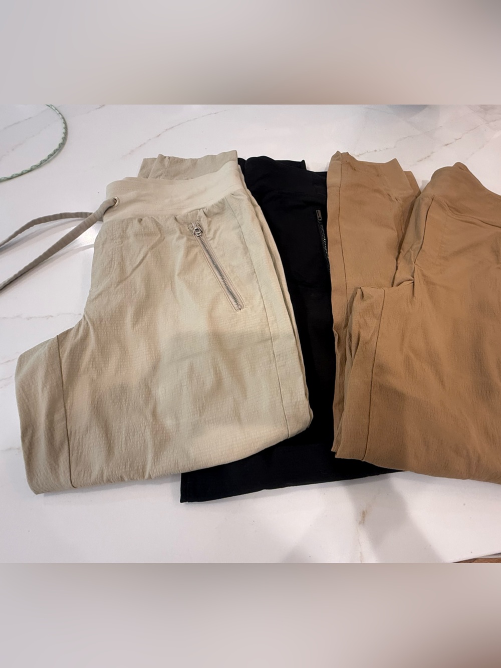 set of 3 Athleta Trekkie joggers .size 4P